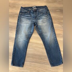 Dex Blue Boyfriend Jeans with Vintage-Inspired Fading